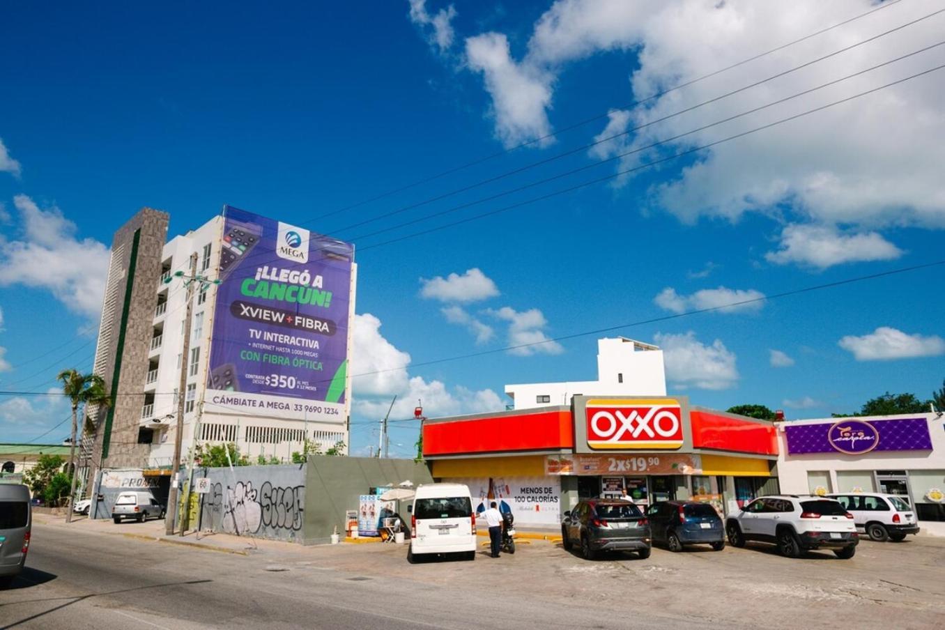 Large One-bedroom Near Isla Mujeres Ferry *