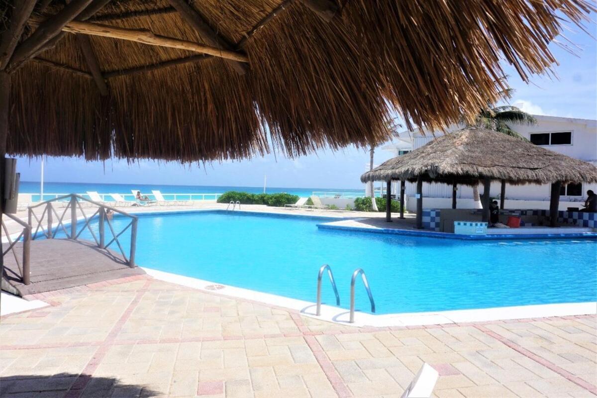 Penthouse Ocean & Lagoon Views, New Listing Apartamento