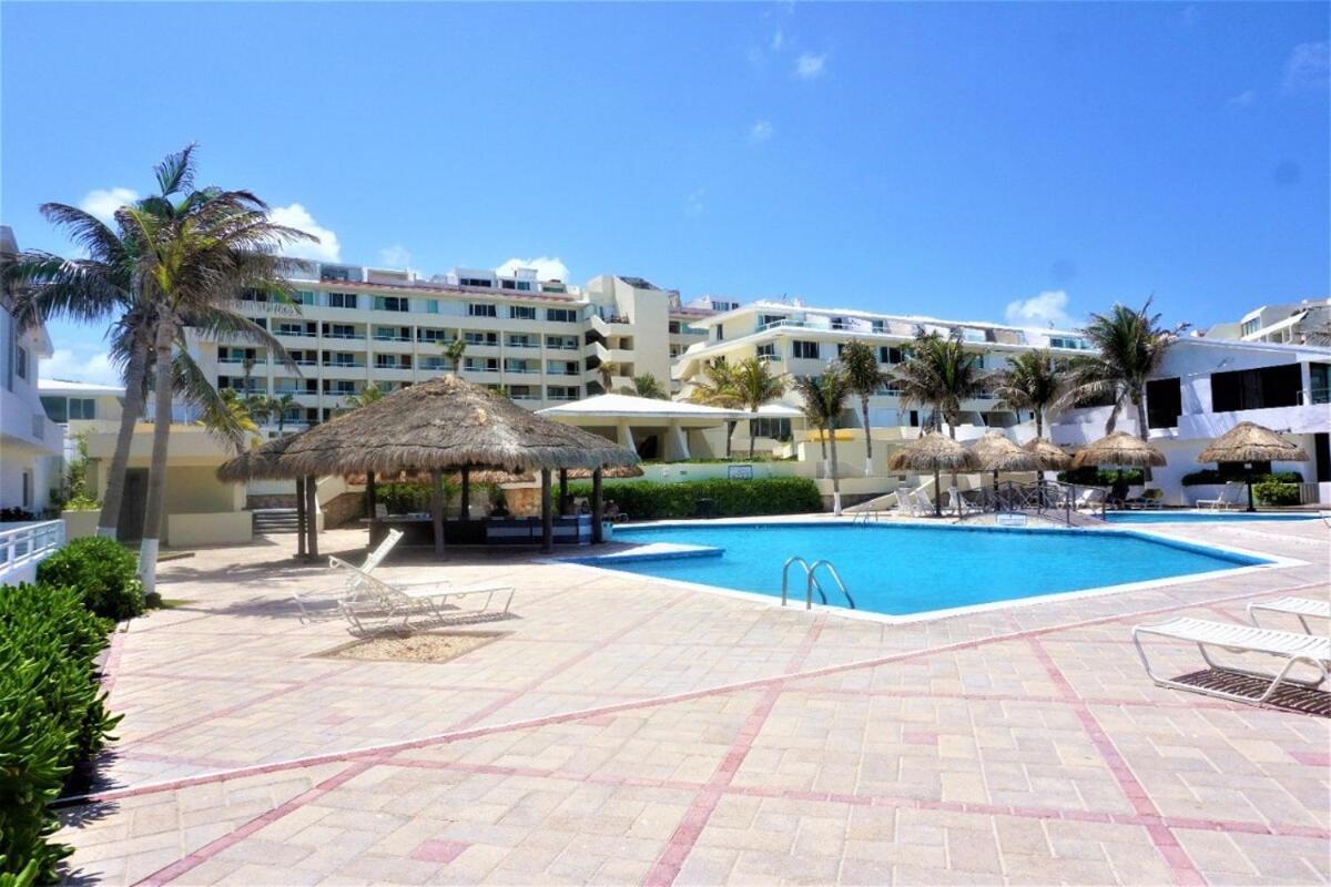 Penthouse Ocean & Lagoon Views, New Listing *