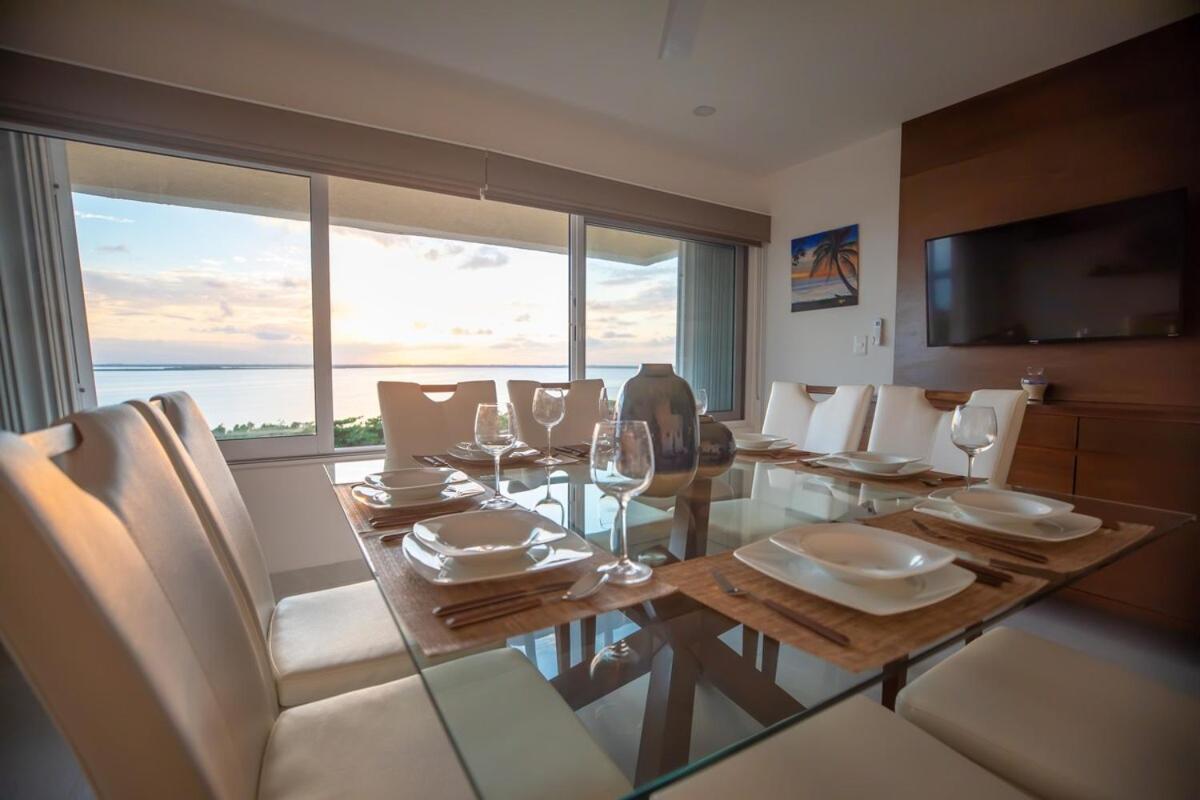 Ocean & Lagoon View Penthouse Apartamento