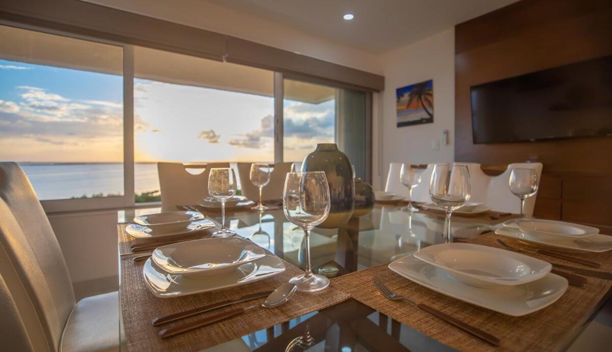 Ocean & Lagoon View Penthouse Apartamento *