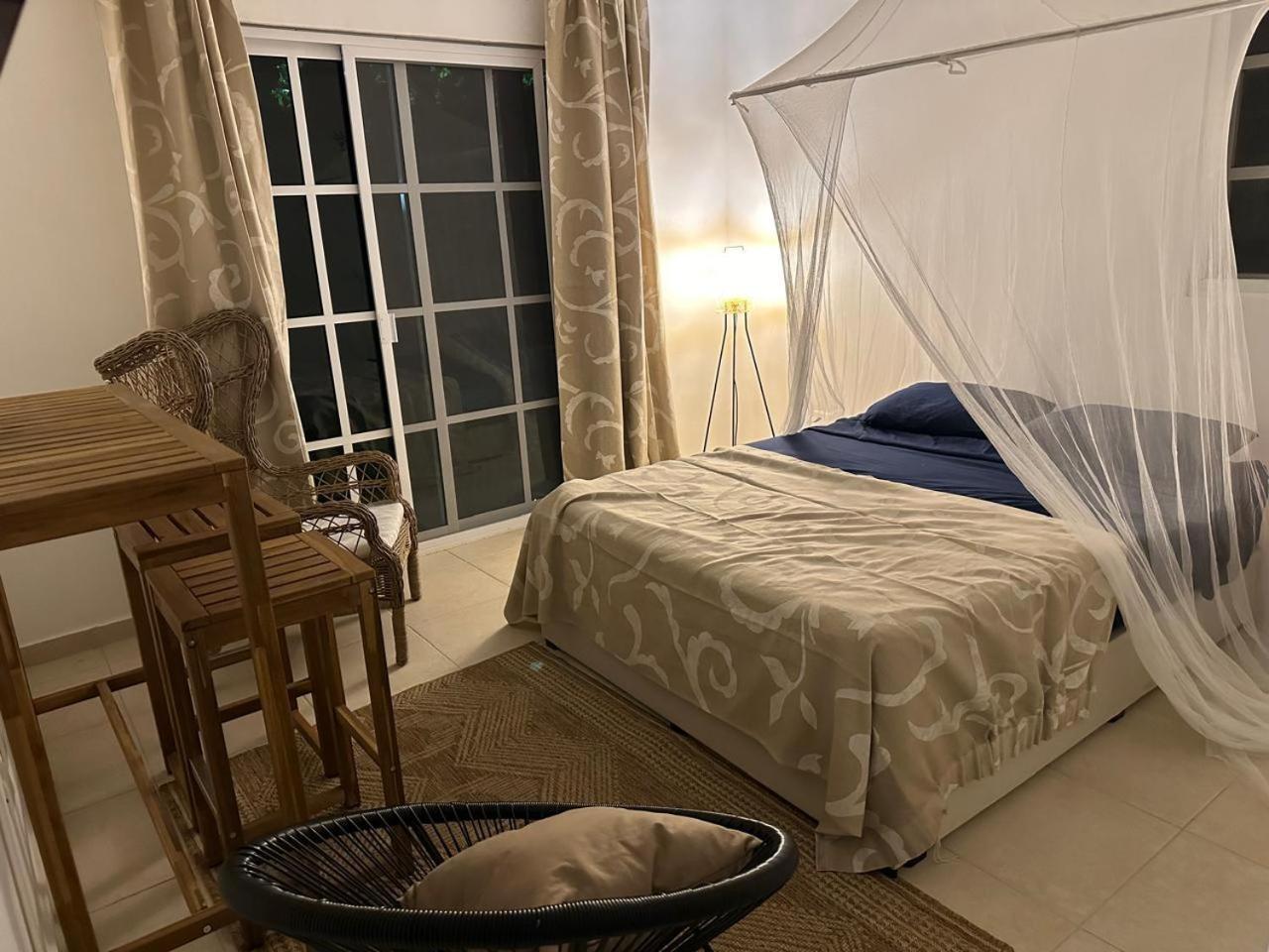 Playa Lava Bed and breakfast *