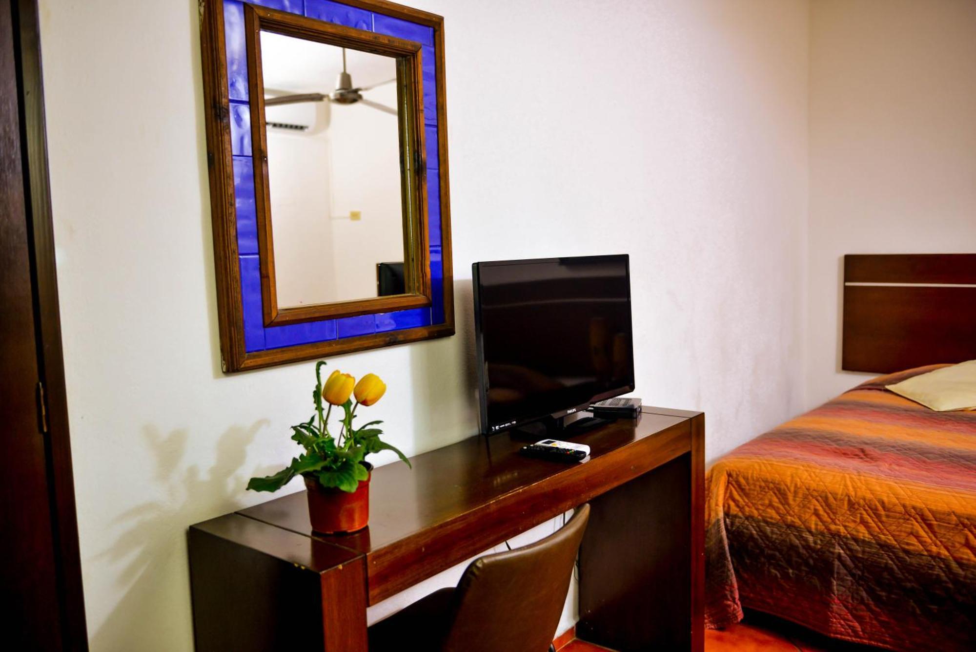 Girasoles Hotel 3*