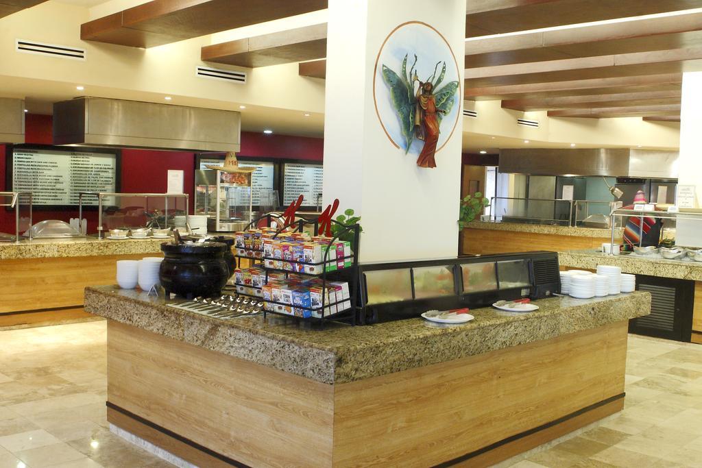 Golden Parnassus Hotel Cancún
