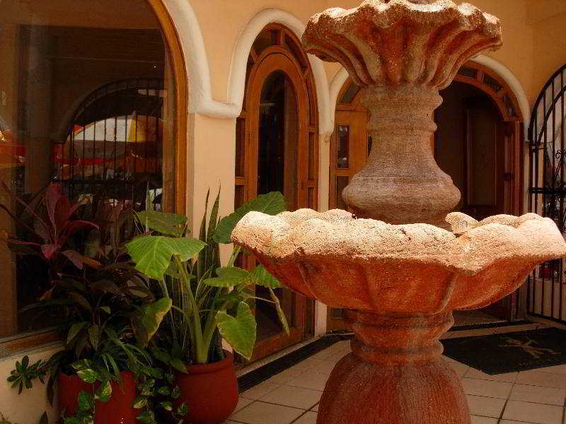 Alux Hotel Cancun