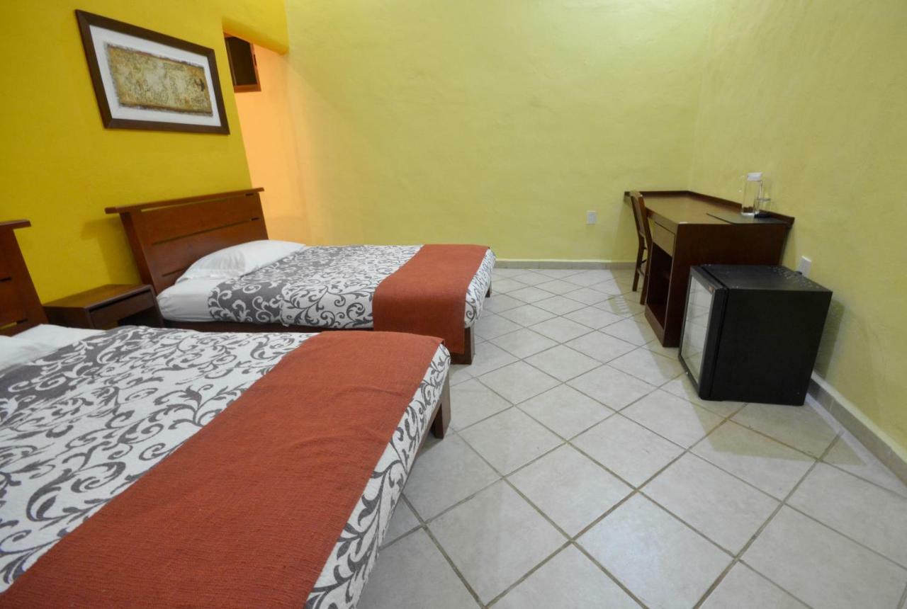 Hotel La Hacienda Cancun- El Ramonal, Monkey Sanctuary Cancún