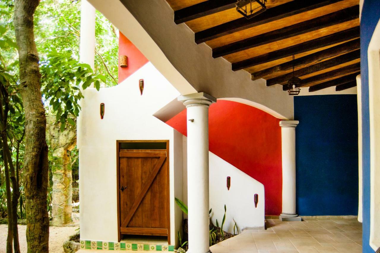 La Hacienda Cancun- El Ramonal, Monkey Sanctuary Hotel