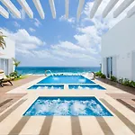 Oleo Cancun Playa Boutique Resort