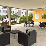 Casita Bugambilia