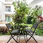 Lagoonfront Apartment In Hotel Zone
