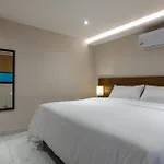 Hotel 28 Cancun