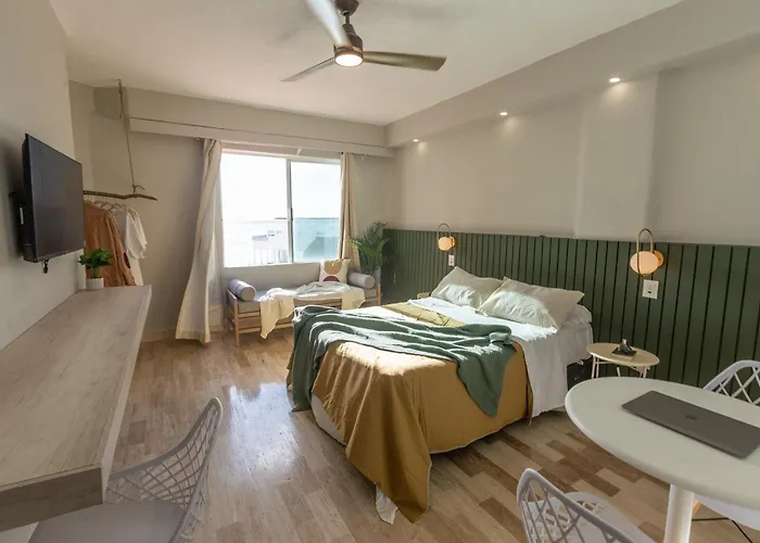 Sereniacancun / Beachfront Apartment / Hotel Zone.