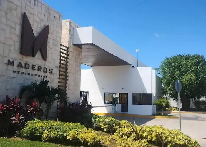 Maderos Residencial Pent-House And Solarium