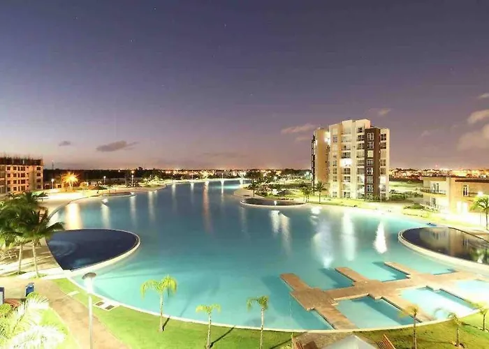 Increible Laguna Artificial Y 7 Albercas