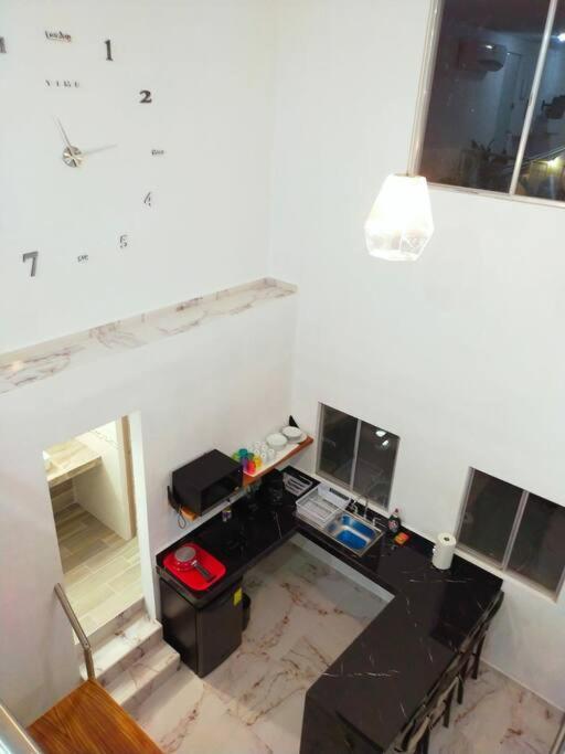 Loft Soliman - Netflix - Hbo - Near Market 28 - Downtown