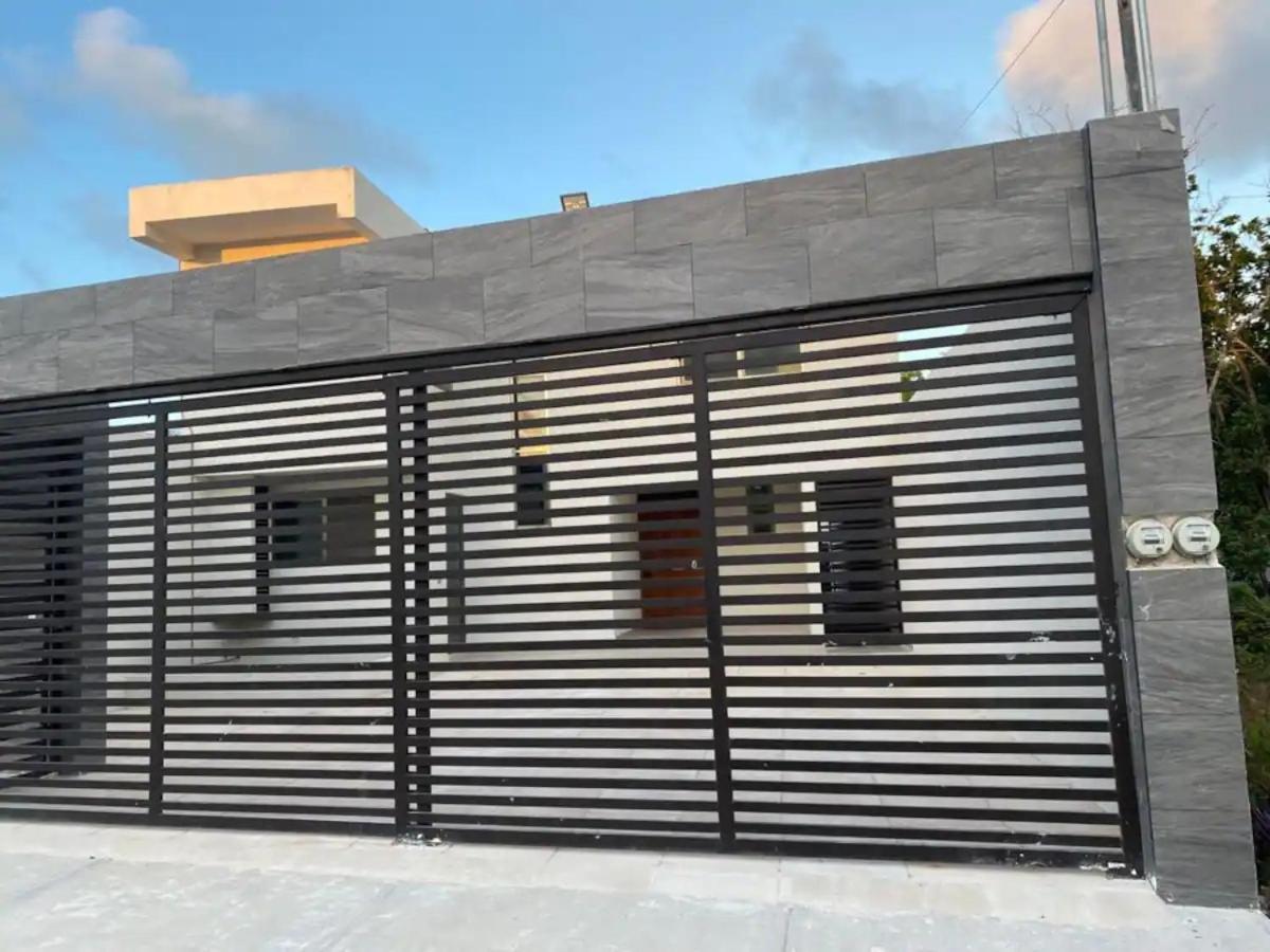 Casa Prices Con Piscina Сasa de vacaciones *