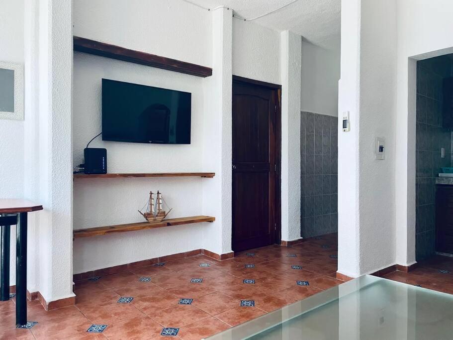 Punta Me With Ocean View & Beach Front *
