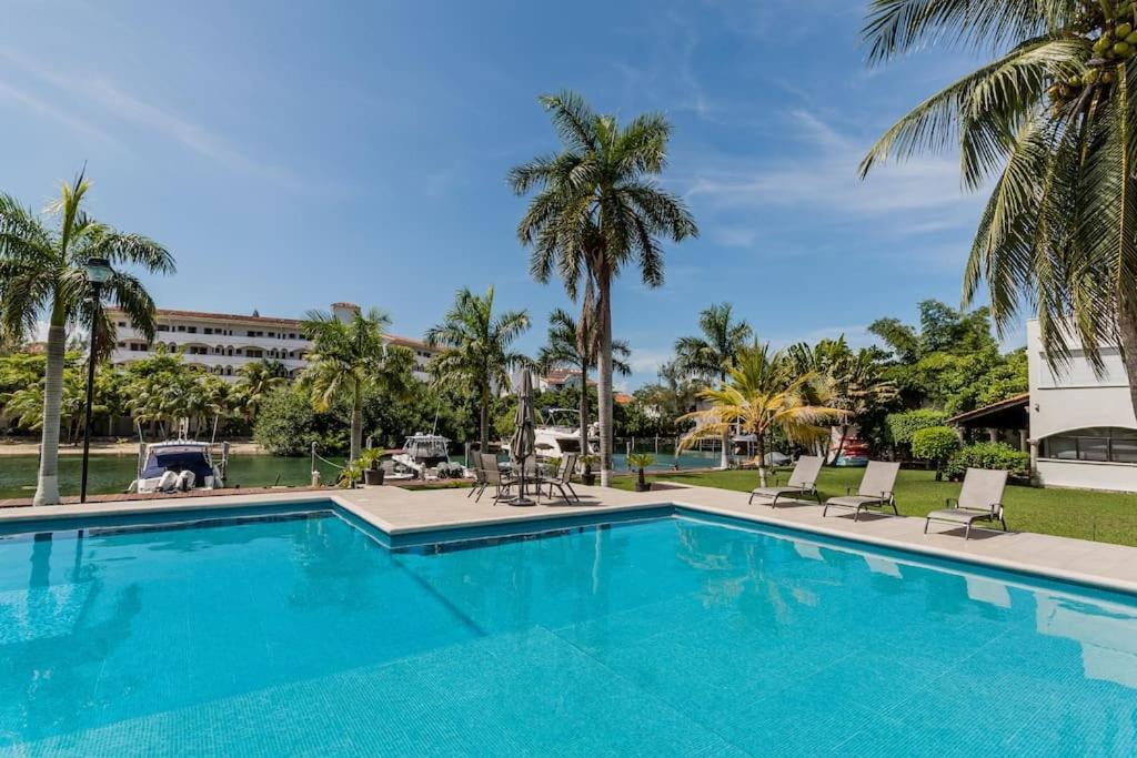 Villa Mexican Lagoon Front By Casa Paraiso