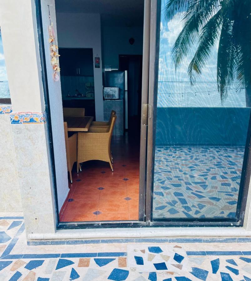 Punta Me With Ocean View & Beach Front