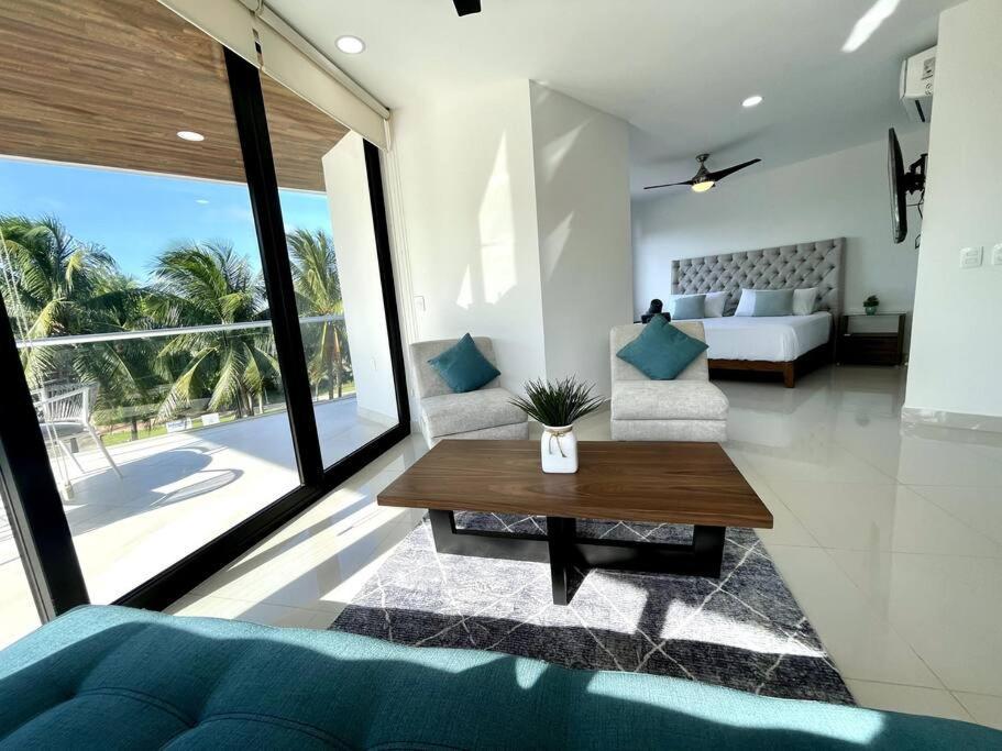 Apartamento Beautiful Loft With Unique Rooftop & Location!