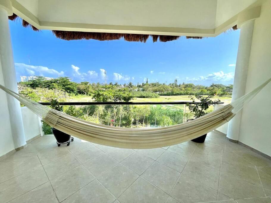 Flamingos Villa *