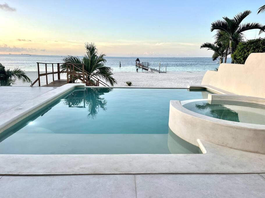 Flamingos Villa