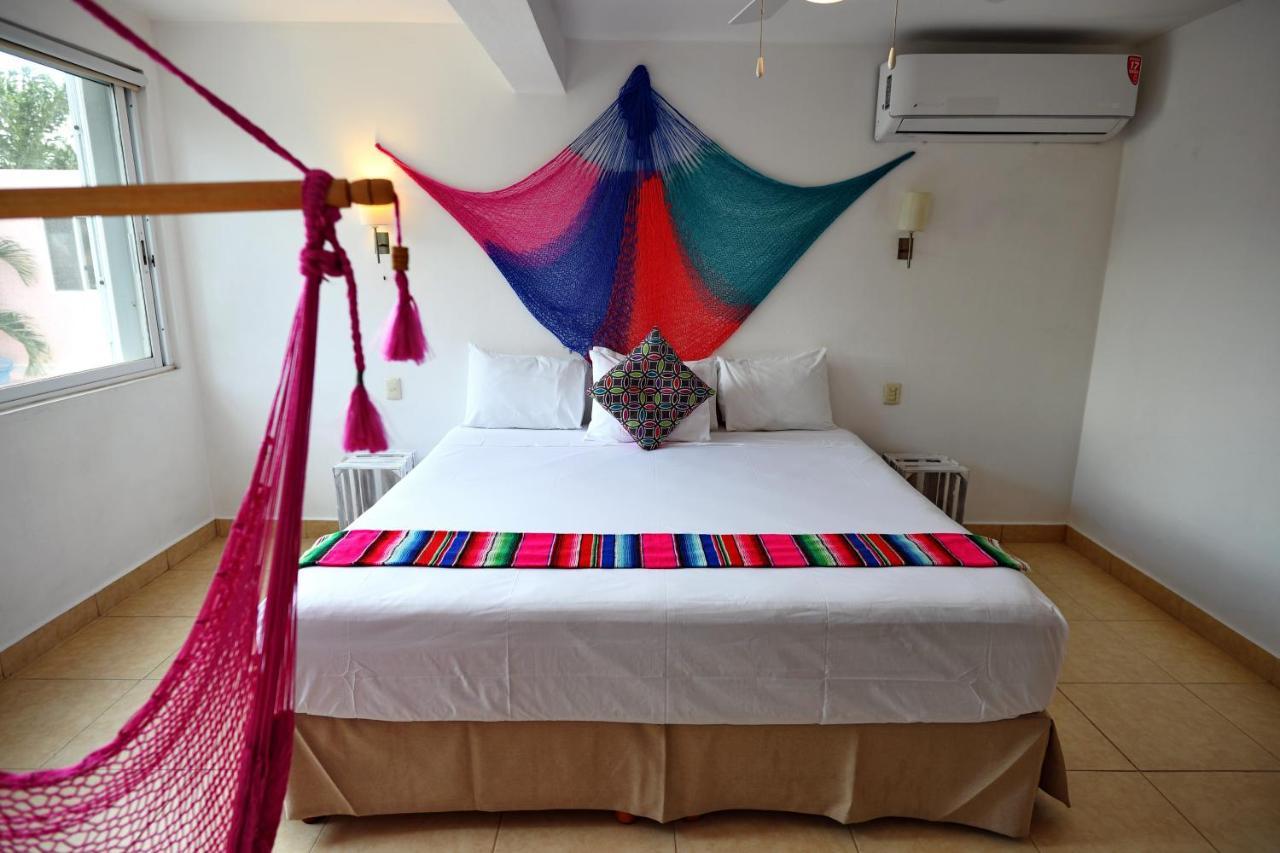 Holiday home 5 Bdr-ensuite Bathrooms-private Pool-golf-comfort
