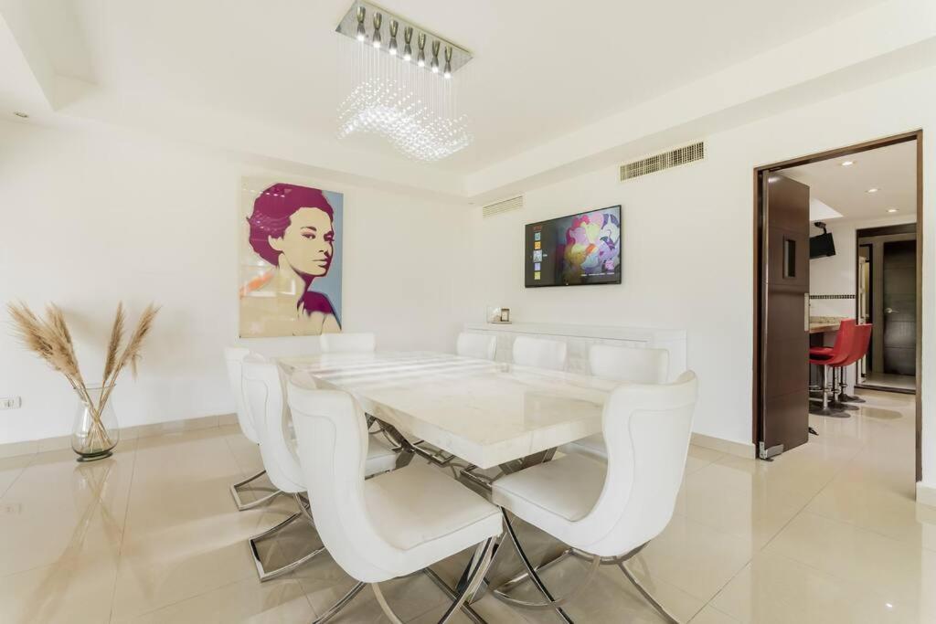 Stylish Lagoon Front By Casa Paraiso