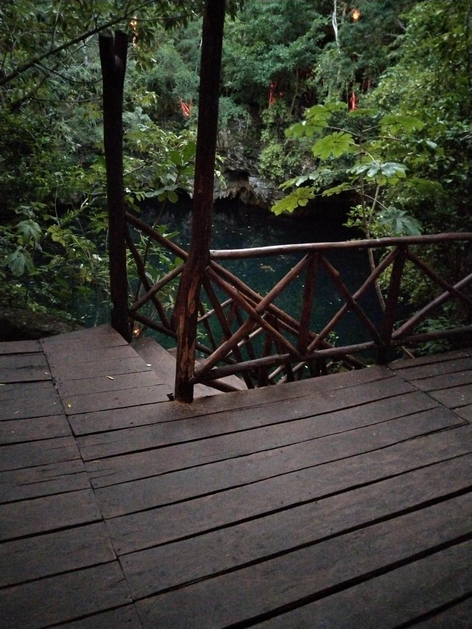 Camping Hermosa Con Cenote