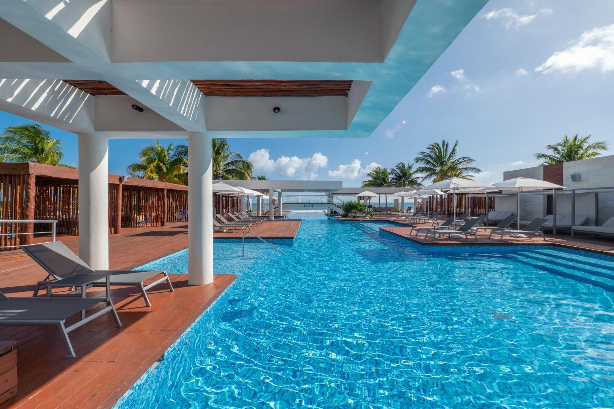 Marina Vista Retreat In La Amada *