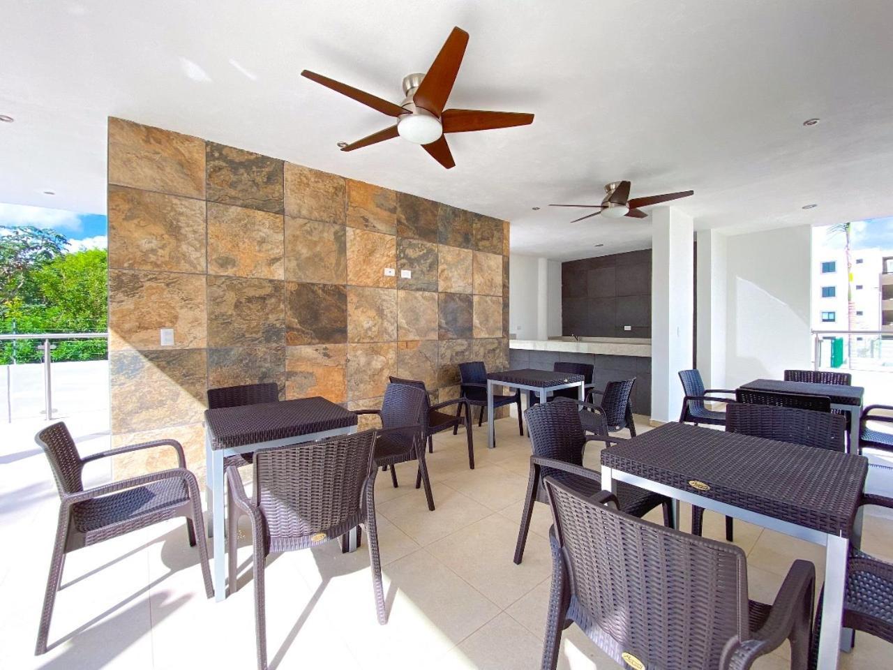Astoria Gated Apartamento Cancún