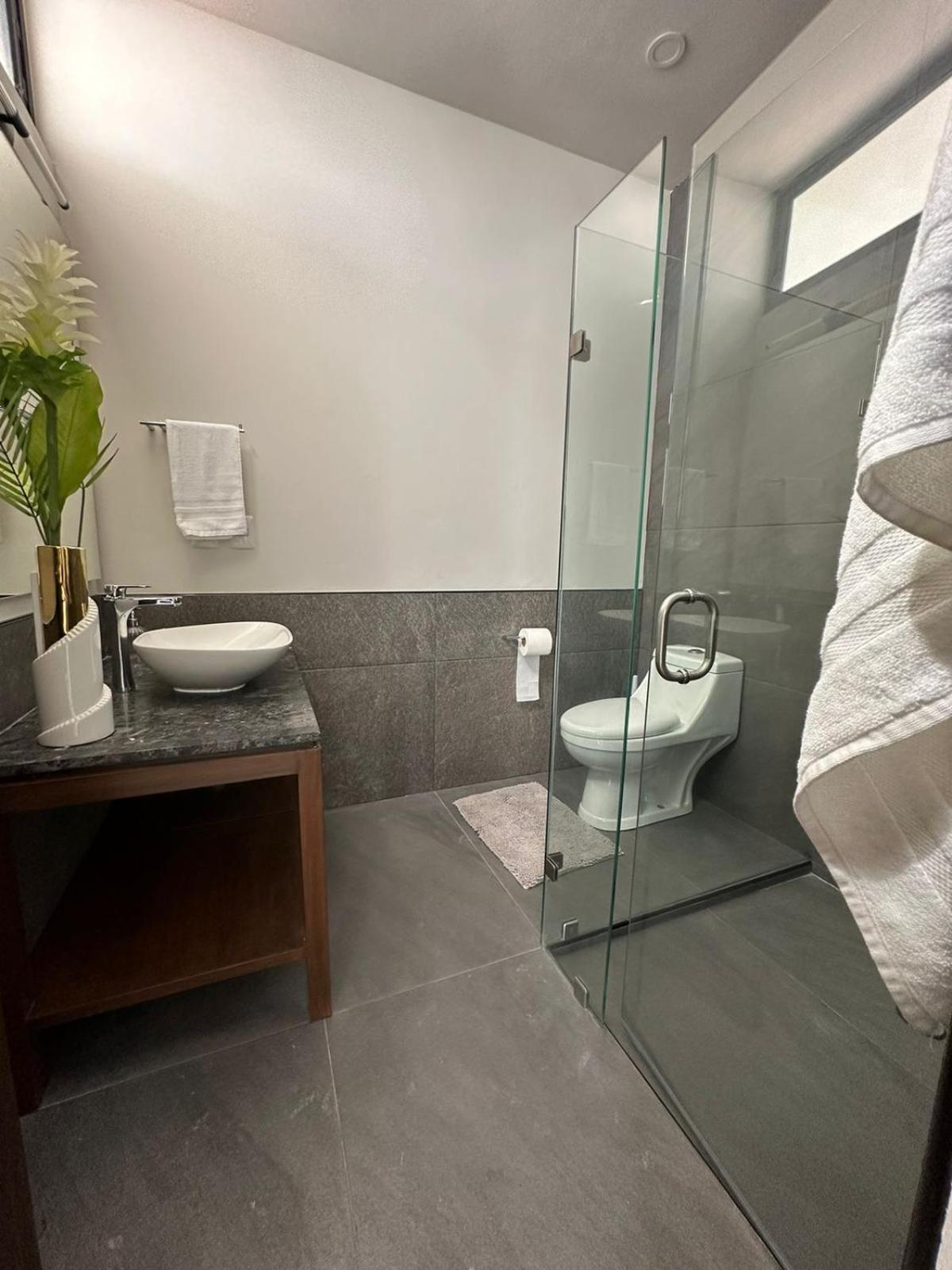 Casa Cristal 3 Pisos Arbolada Сasa de vacaciones Cancún