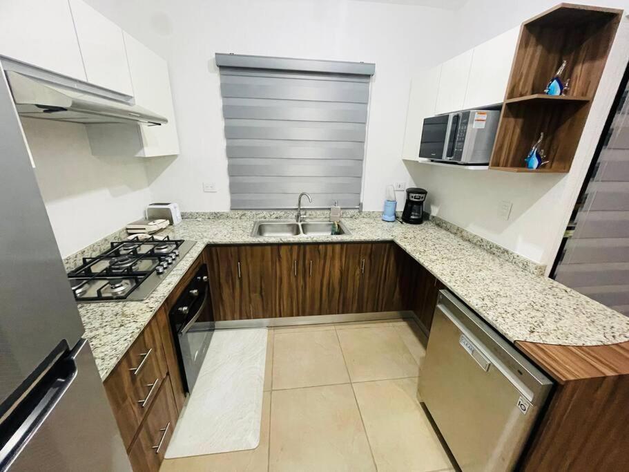 Maderos Residencial Pent-house And Solarium * Cancún