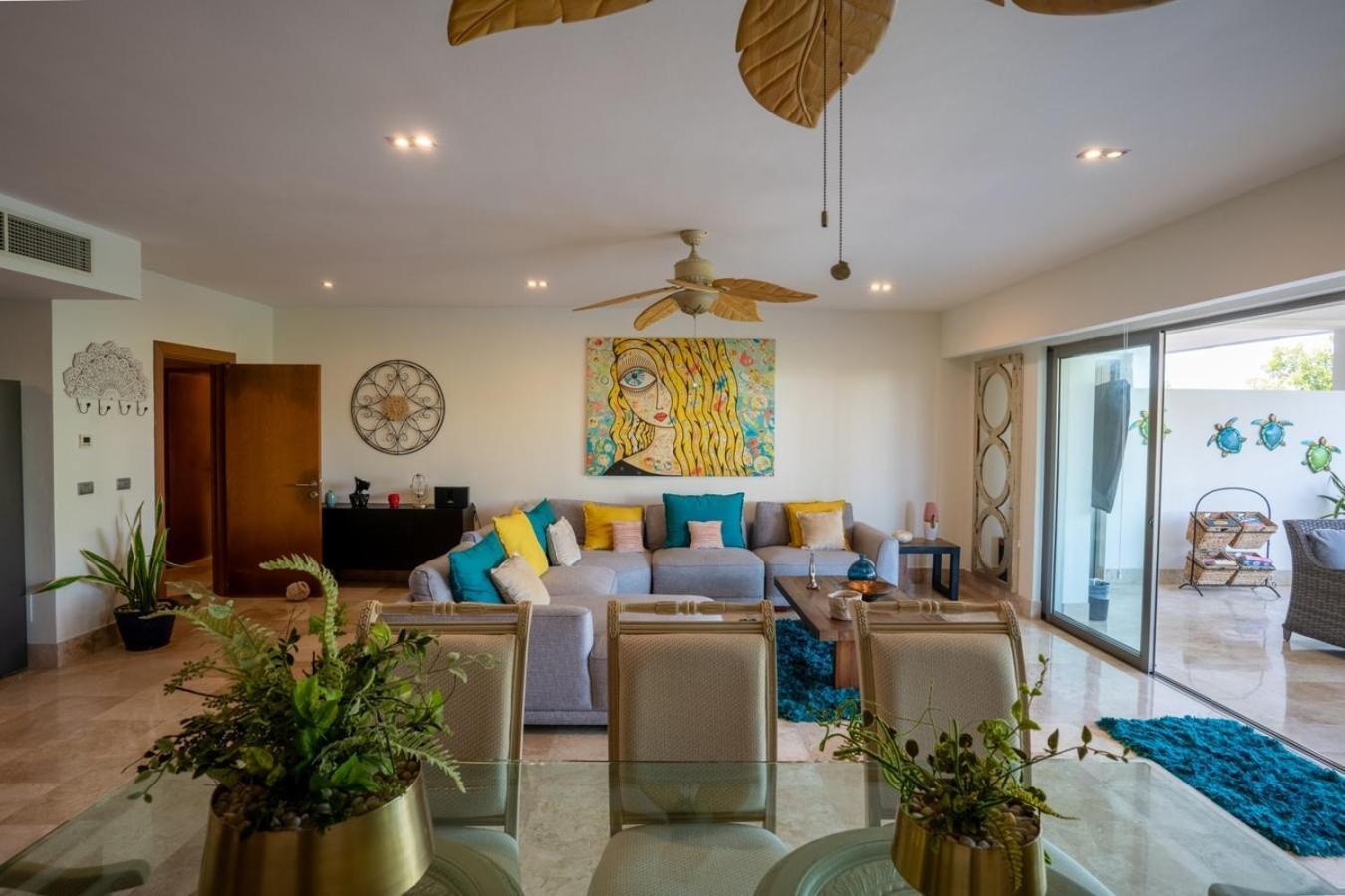 Apartamento 2br Beachfront Exclusive W/ Features *