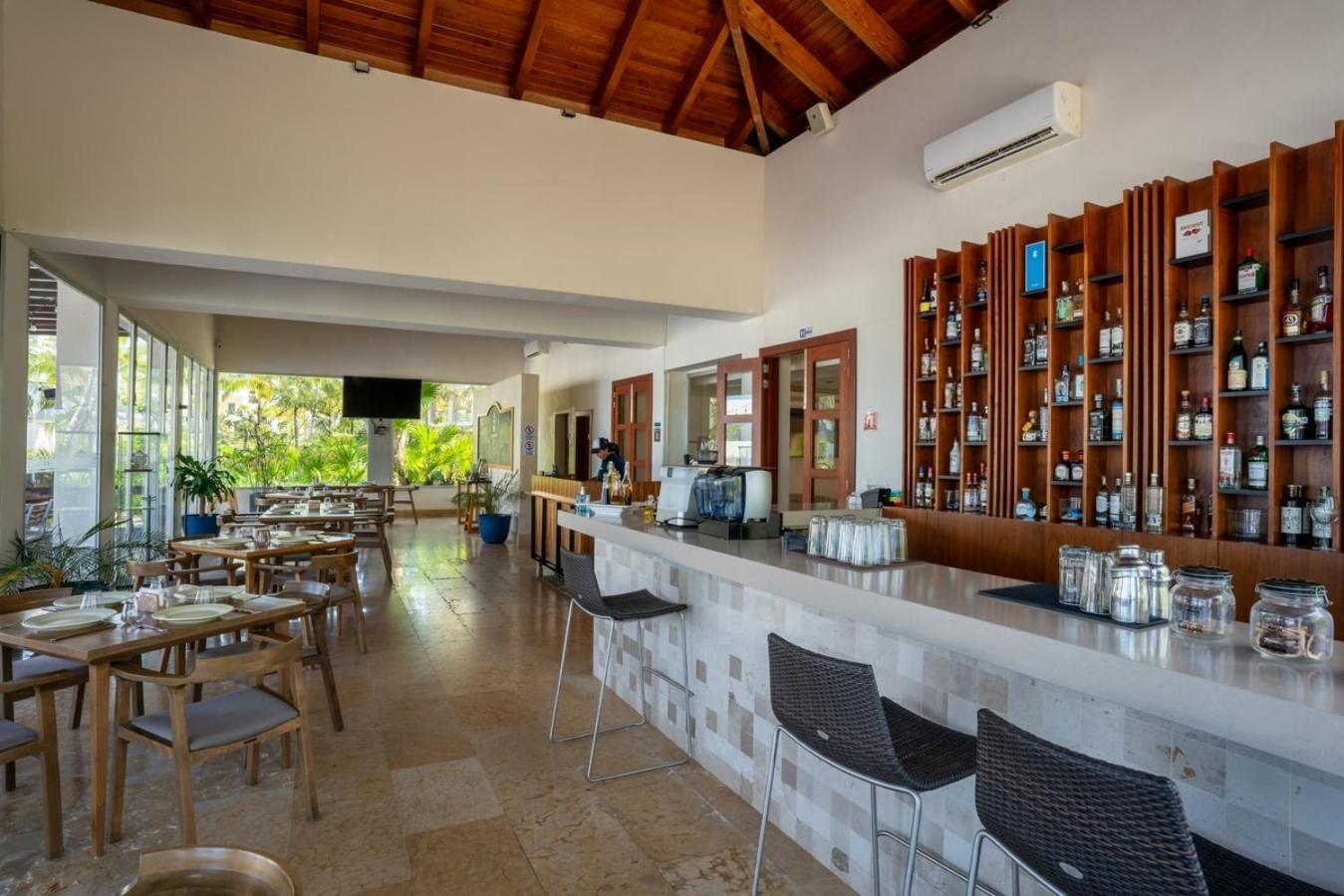 Apartamento 2br Beachfront Exclusive W/ Features Cancún