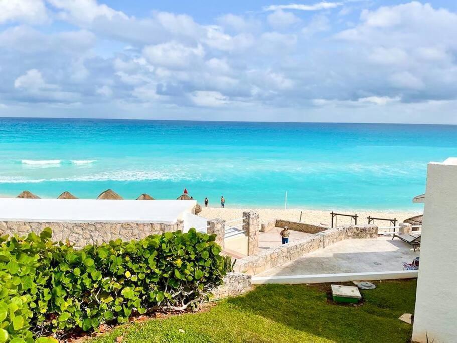 Modern With Lagoon View Apartamento *
