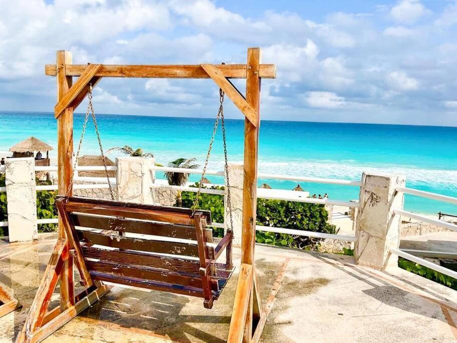 Modern With Lagoon View Apartamento