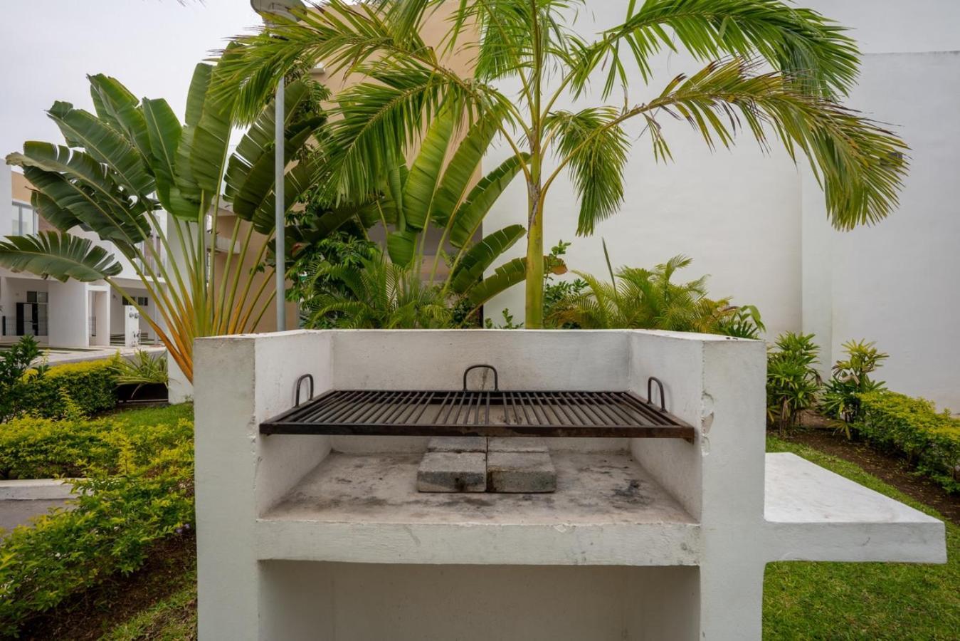 3br House W/ Pool, Security & Excellent Location! Сasa de vacaciones Cancún