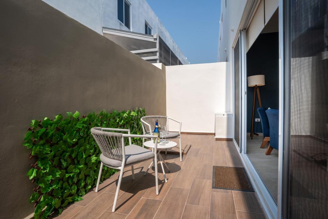 Сasa de vacaciones 3br House W/ Pool, Security & Excellent Location! *