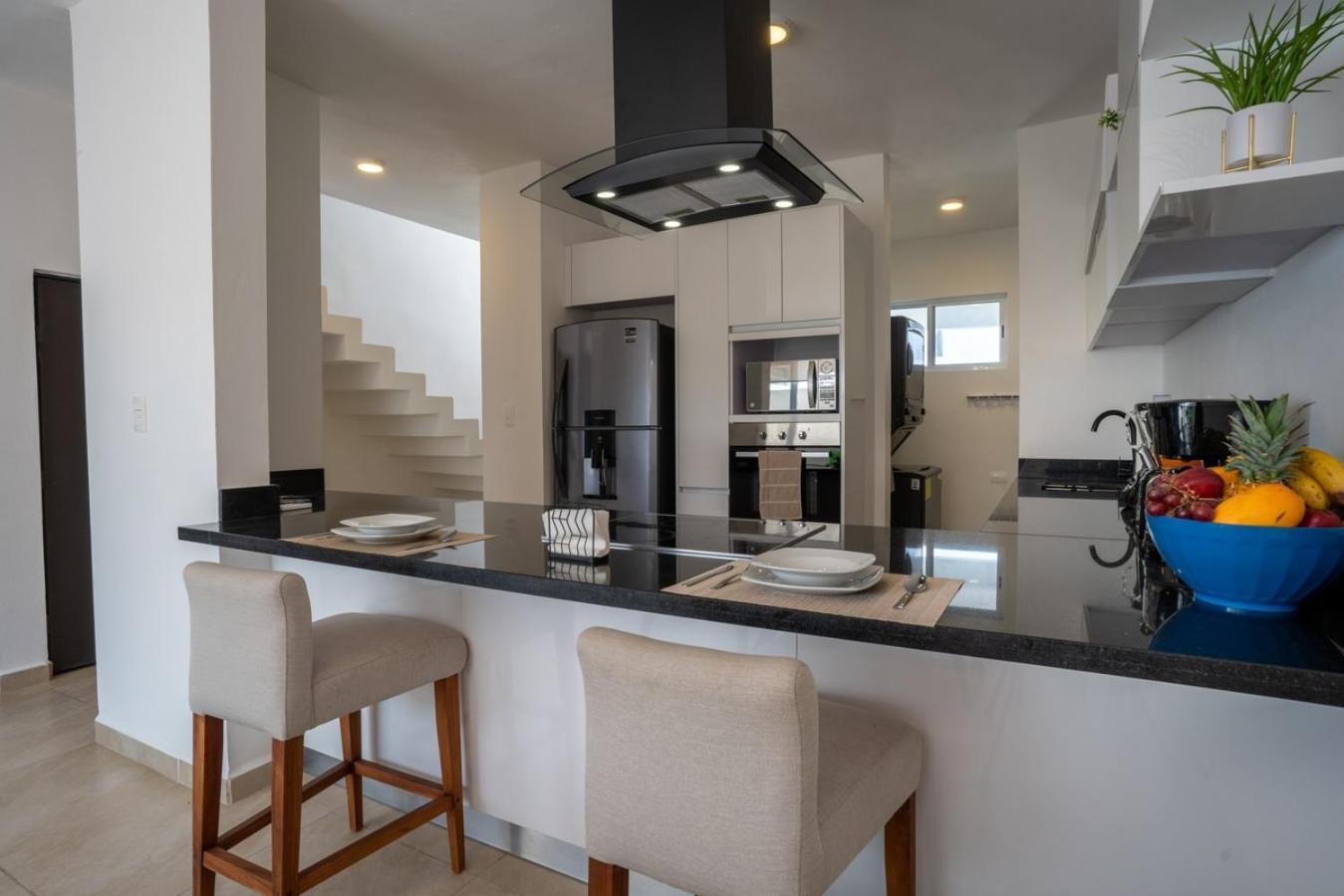 Сasa de vacaciones 3br House W/ Pool, Security & Excellent Location! *