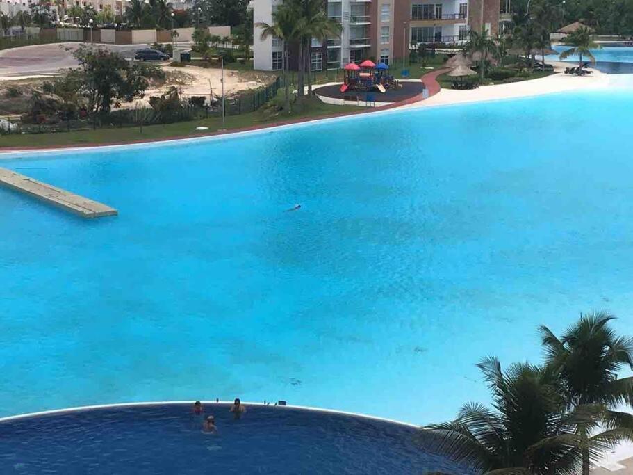 Increible Laguna Artificial Y 7 Albercas