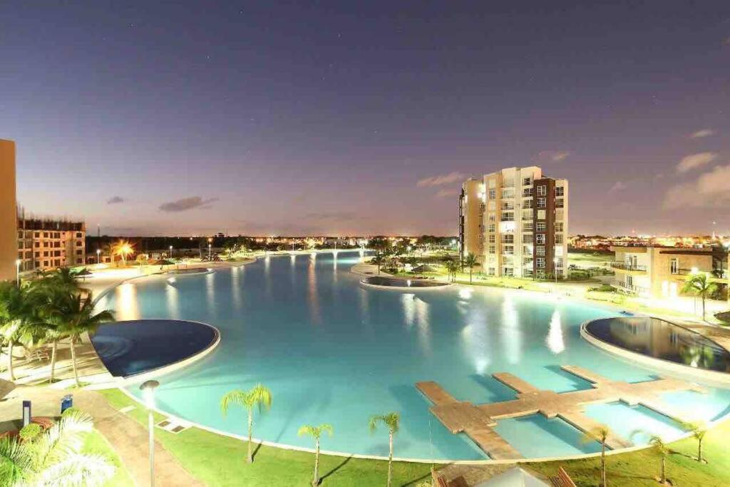 Increible Laguna Artificial Y 7 Albercas Apartamento *