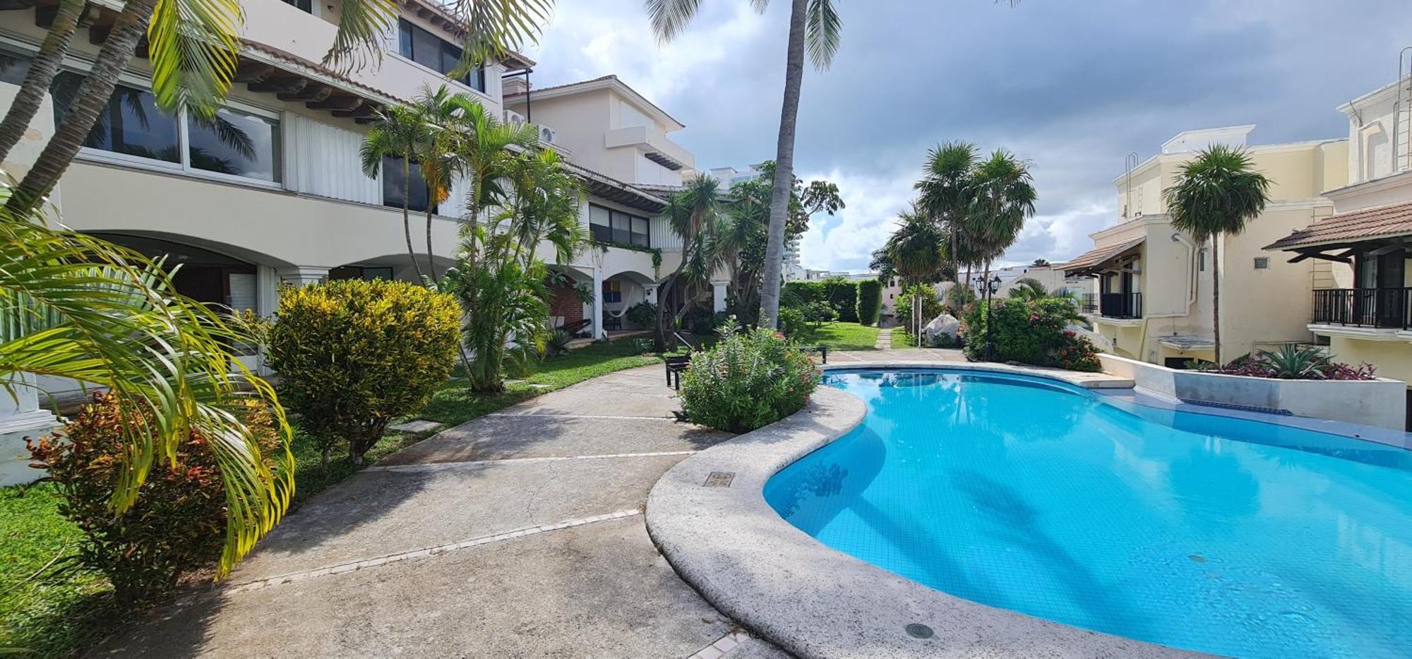 Cascadas, Spacious With Workspace, Pool & Fast Wi-fi *