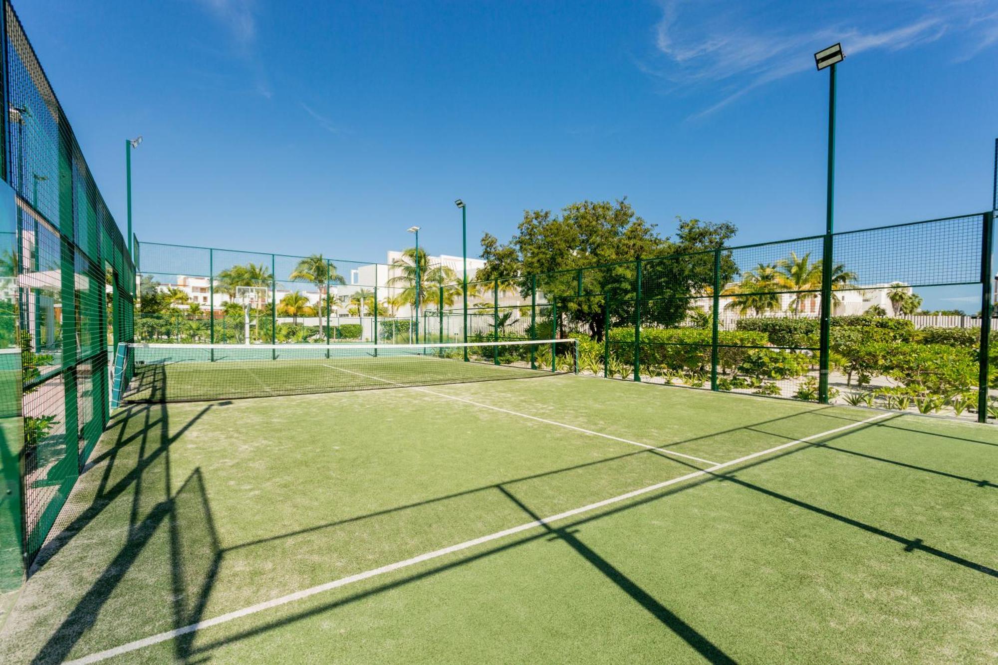 Luxury 2-bedroom With Club Access *