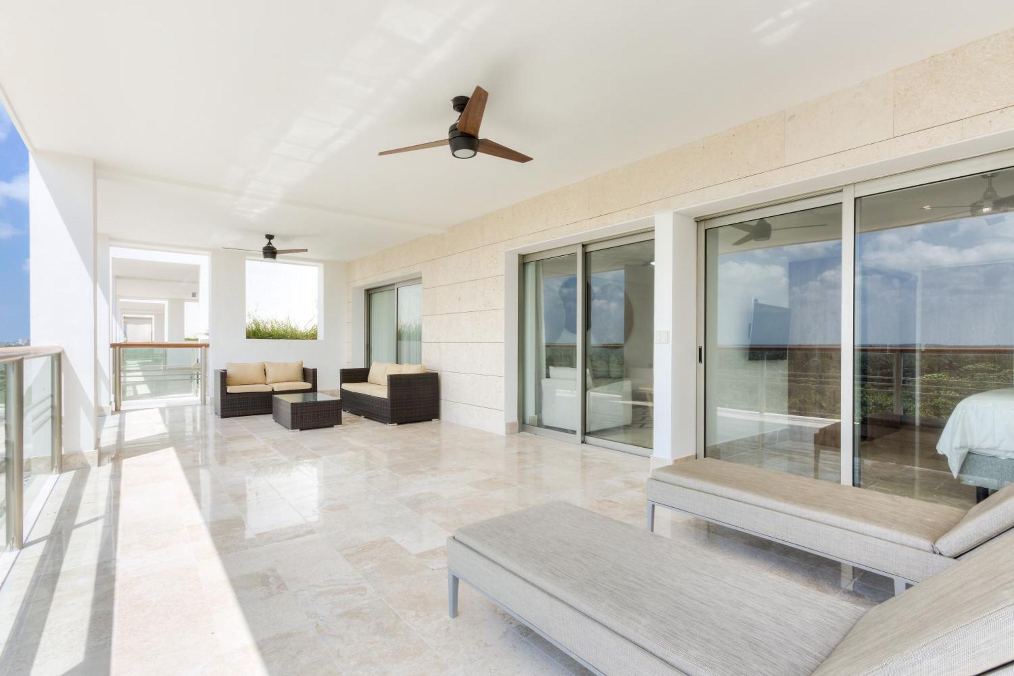 Luxury 2-bedroom With Club Access *