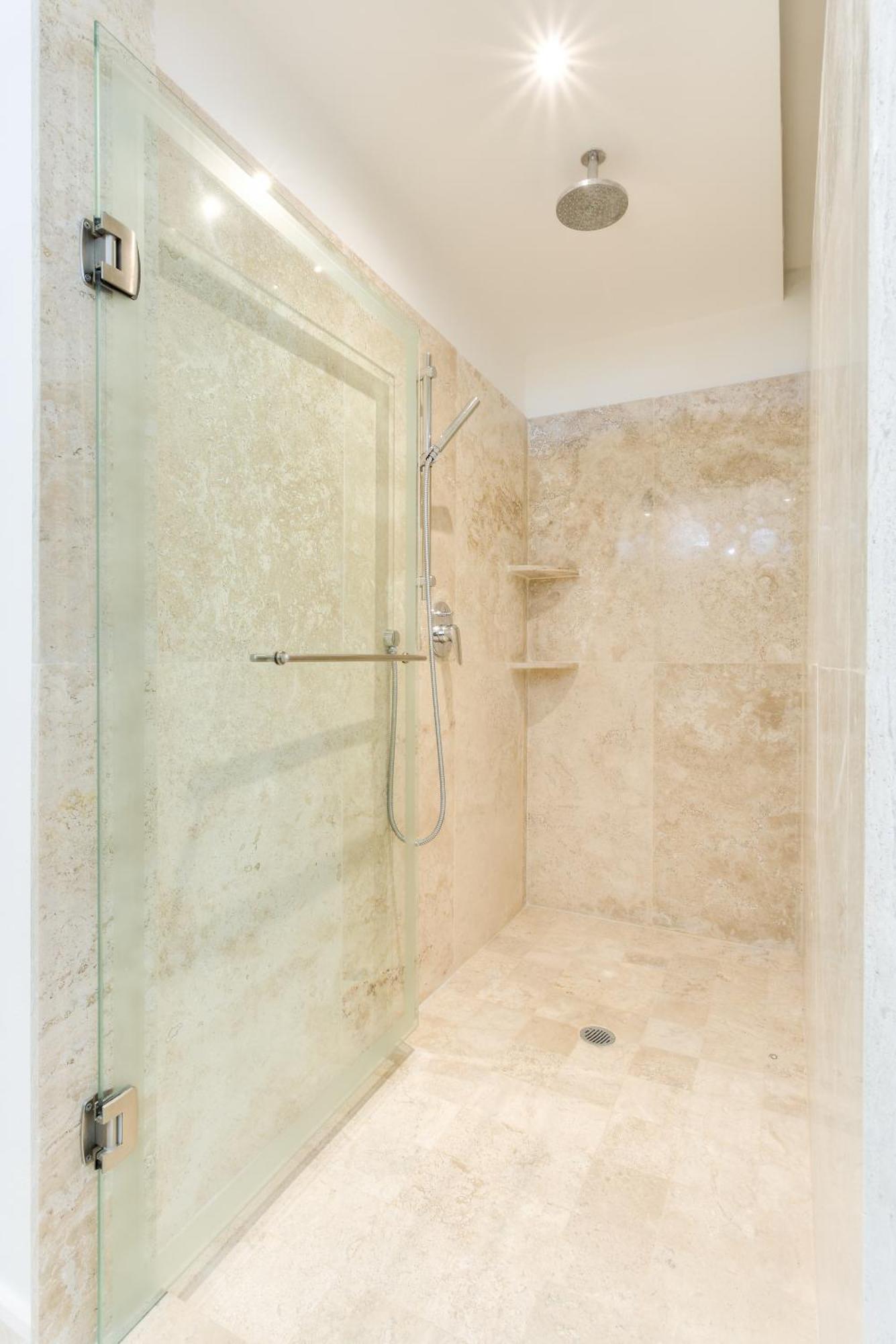 Luxury 2-bedroom With Club Access *