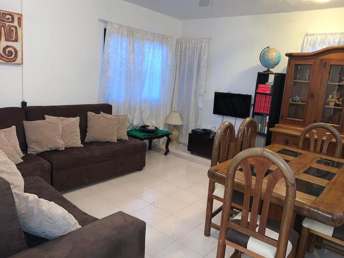 Large House With Pool In For Big Groups *