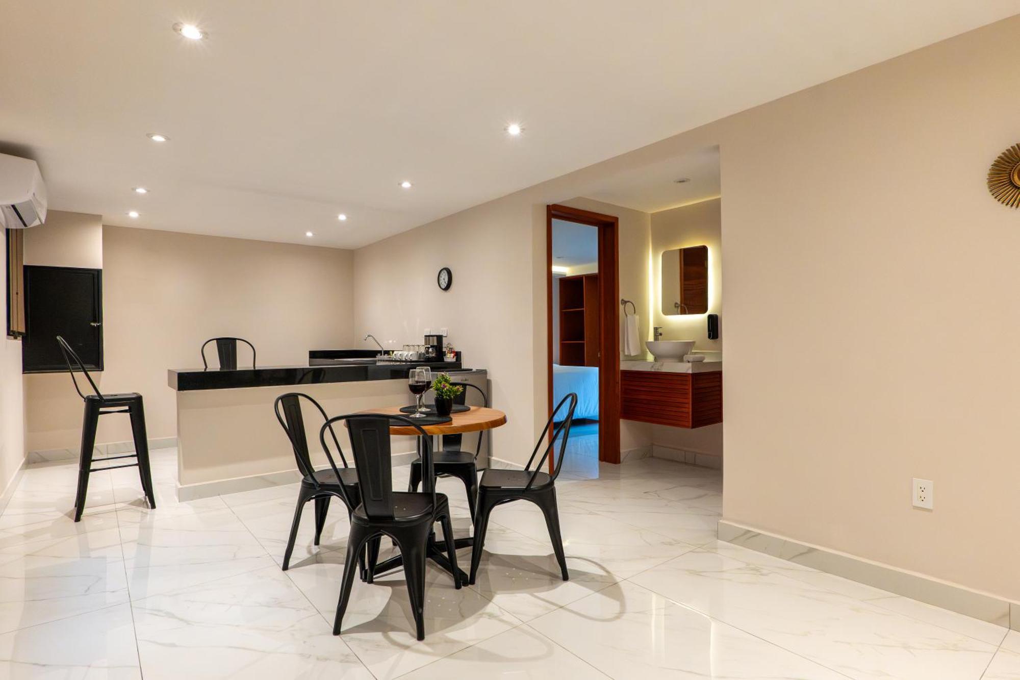 28 Hotel 3*