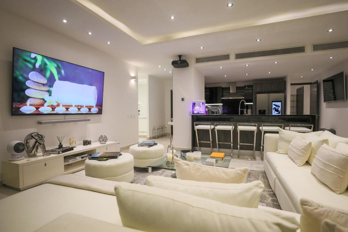 Luxury 3br Apt, Wifi 1gb, Laundry, Pools, Gym Cancún