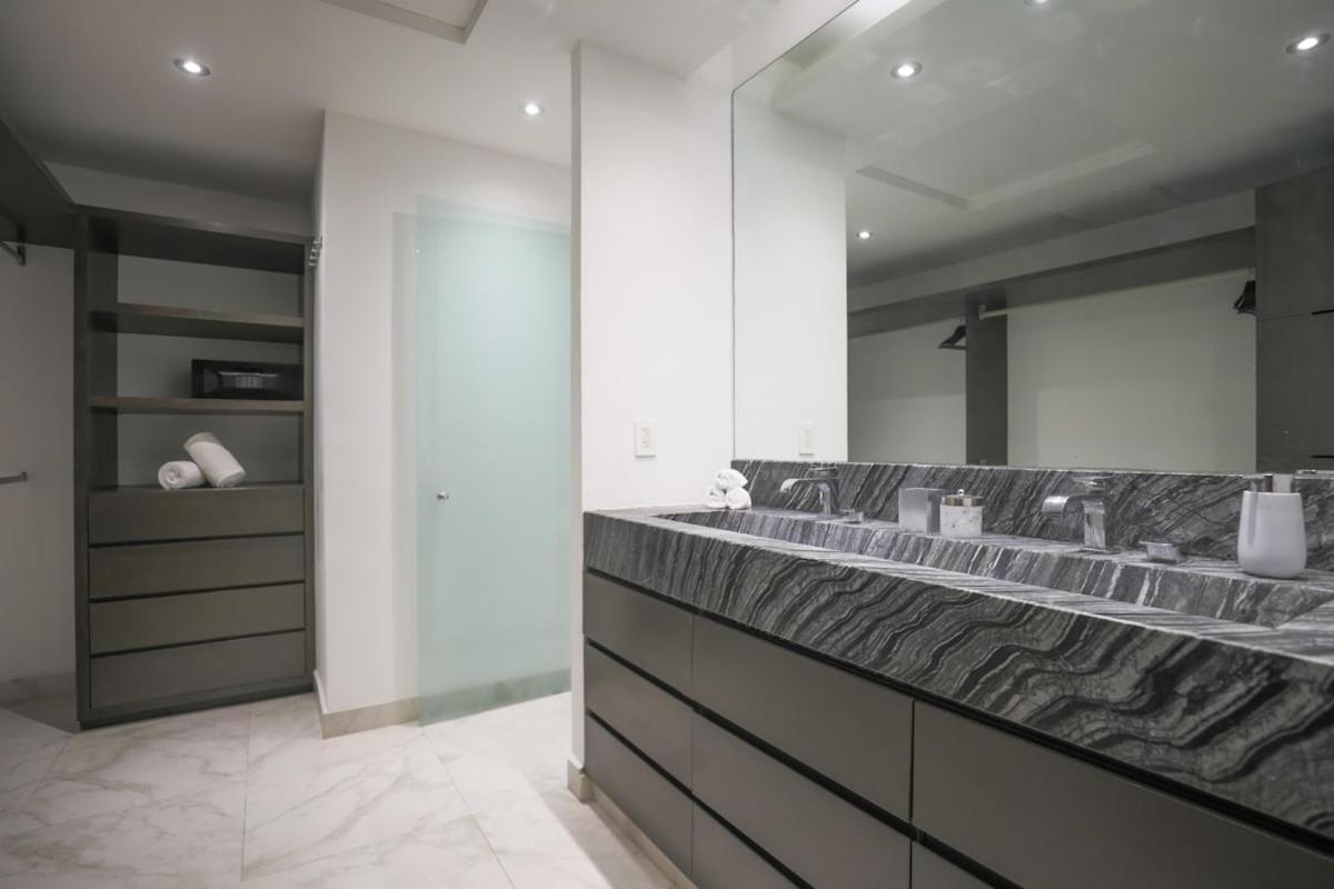 Luxury 3br Apt, Wifi 1gb, Laundry, Pools, Gym Cancún